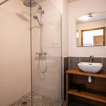 Apartment Niveoles By Interhome Morillon